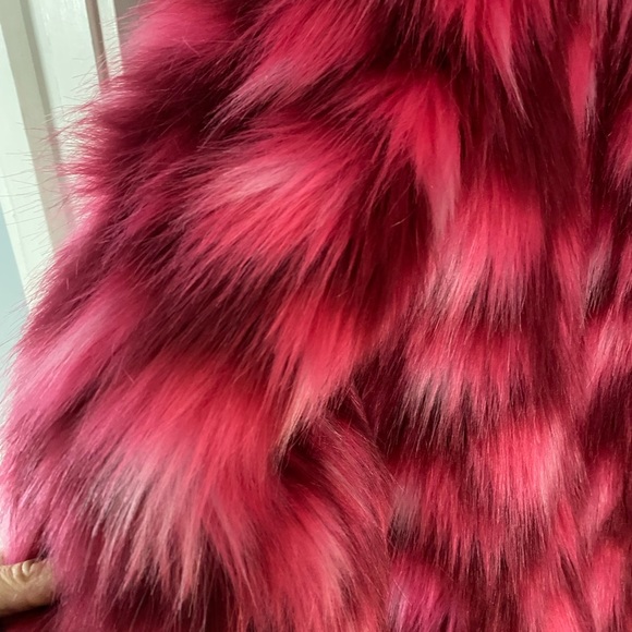Unreal Fur Glow Jacket, Size Medium - Picture 2 of 7